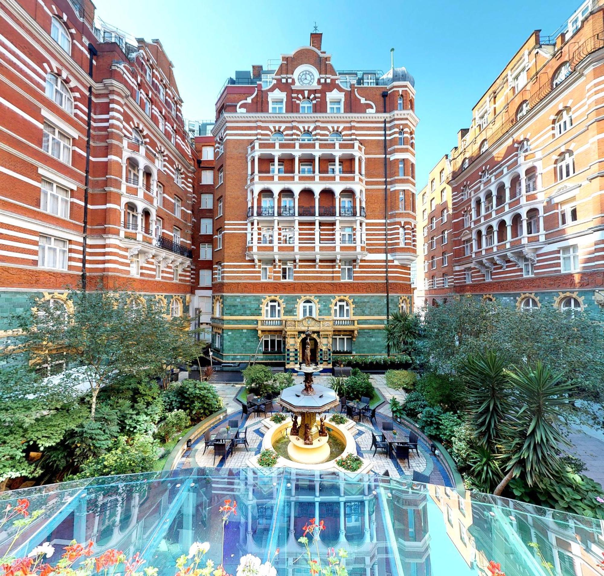 St. James' Court, A Taj Hotel, London Luaran gambar